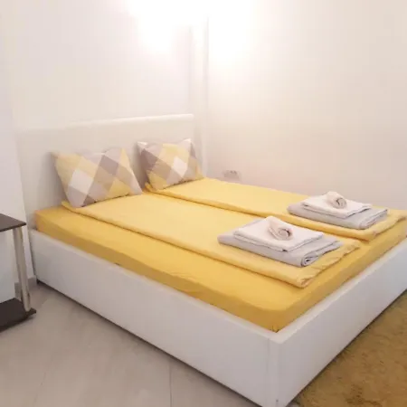 White Pearl Apartment