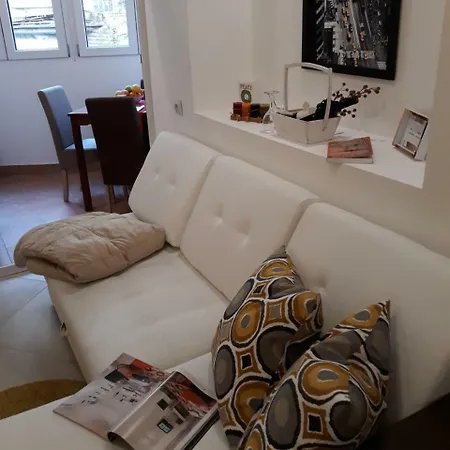 Apartment White Pearl