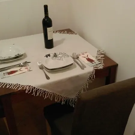 Apartment White Pearl *